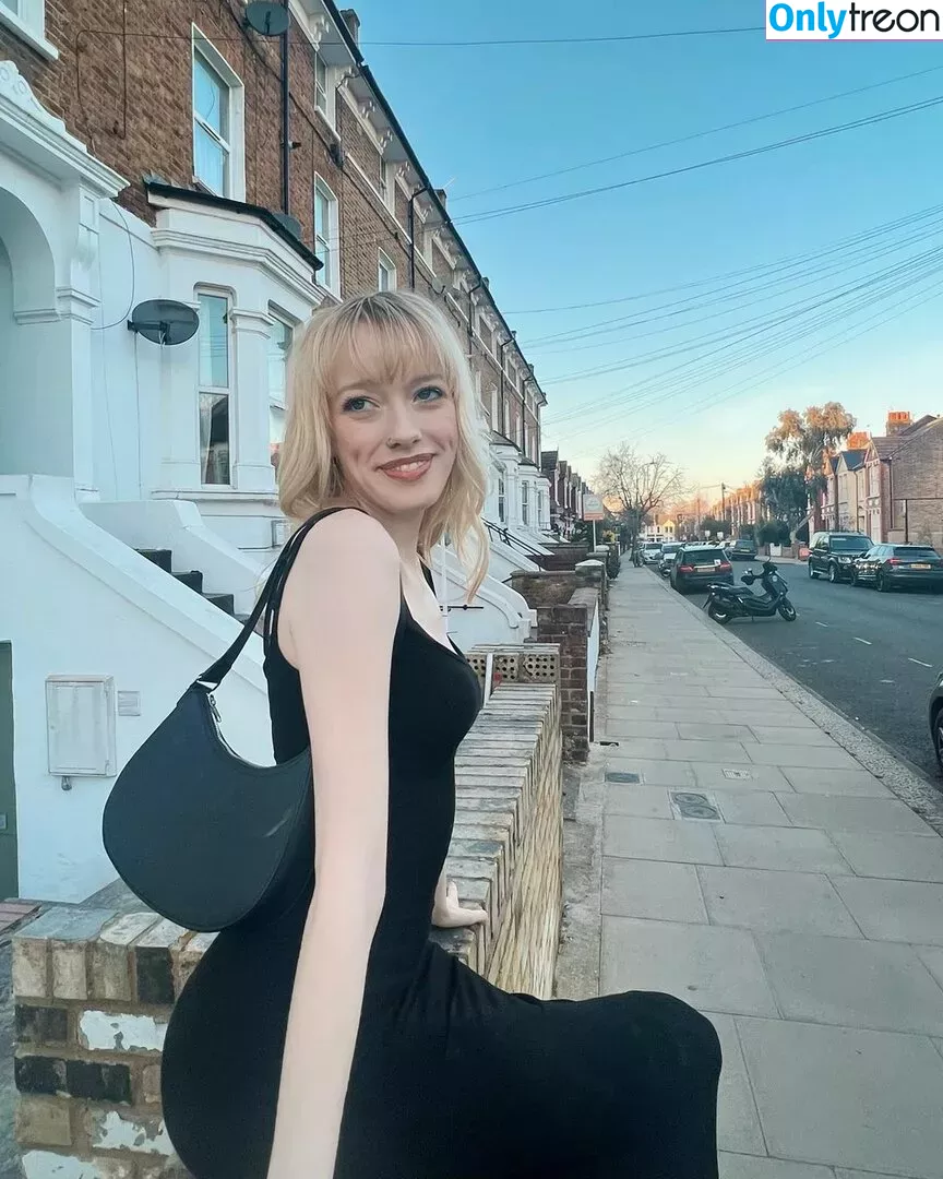 Amybeth McNulty голая photo #0011 (amybethmcnulty)