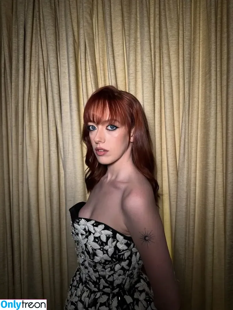 Amybeth McNulty nude photo #0040 (amybethmcnulty)