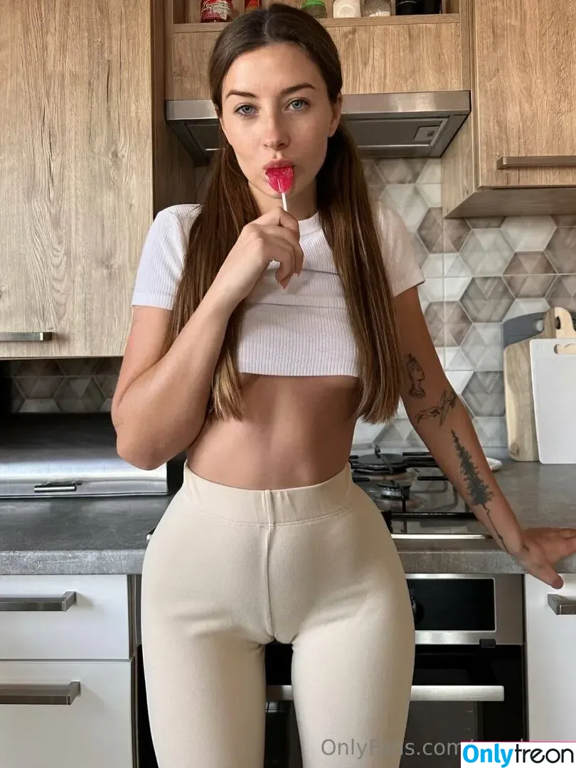 amyhaze nude photo #0179 (amy.haze.res)