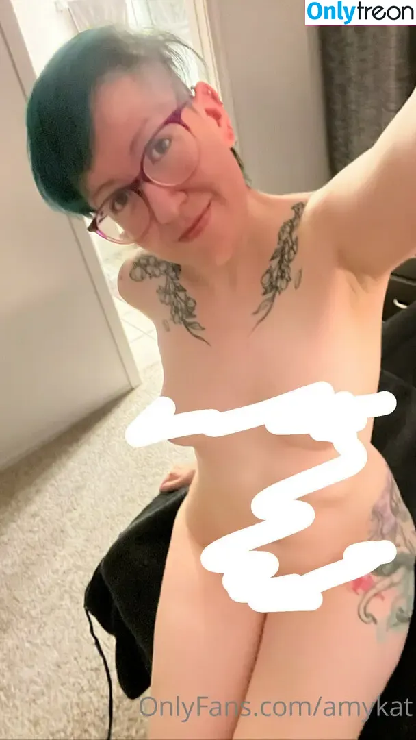 amykat nude photo #0030 (amykat)