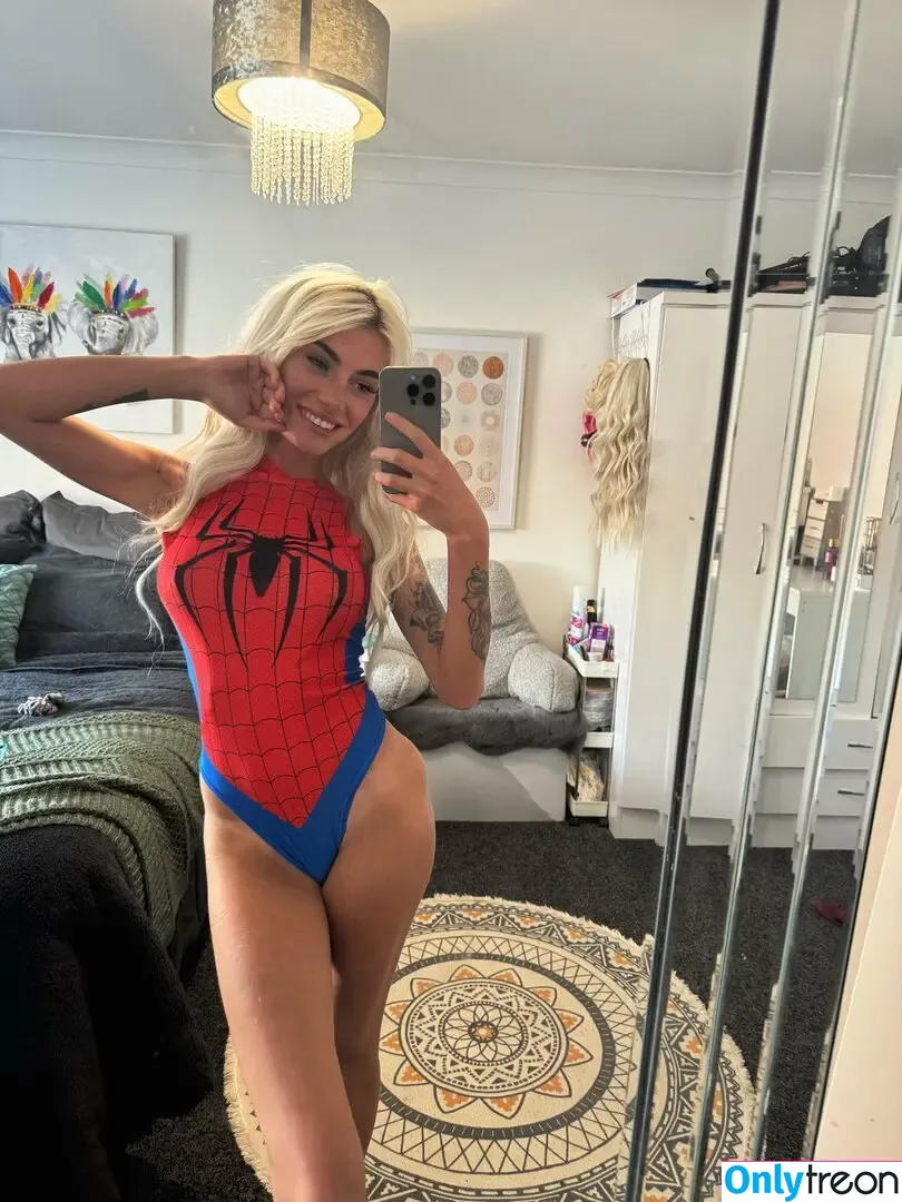 amylicks nude photo #0099 (amylick)