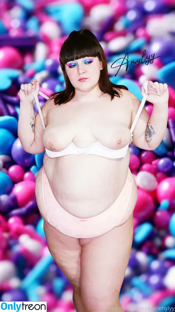 amylyy nude photo #0050 (amylyy)