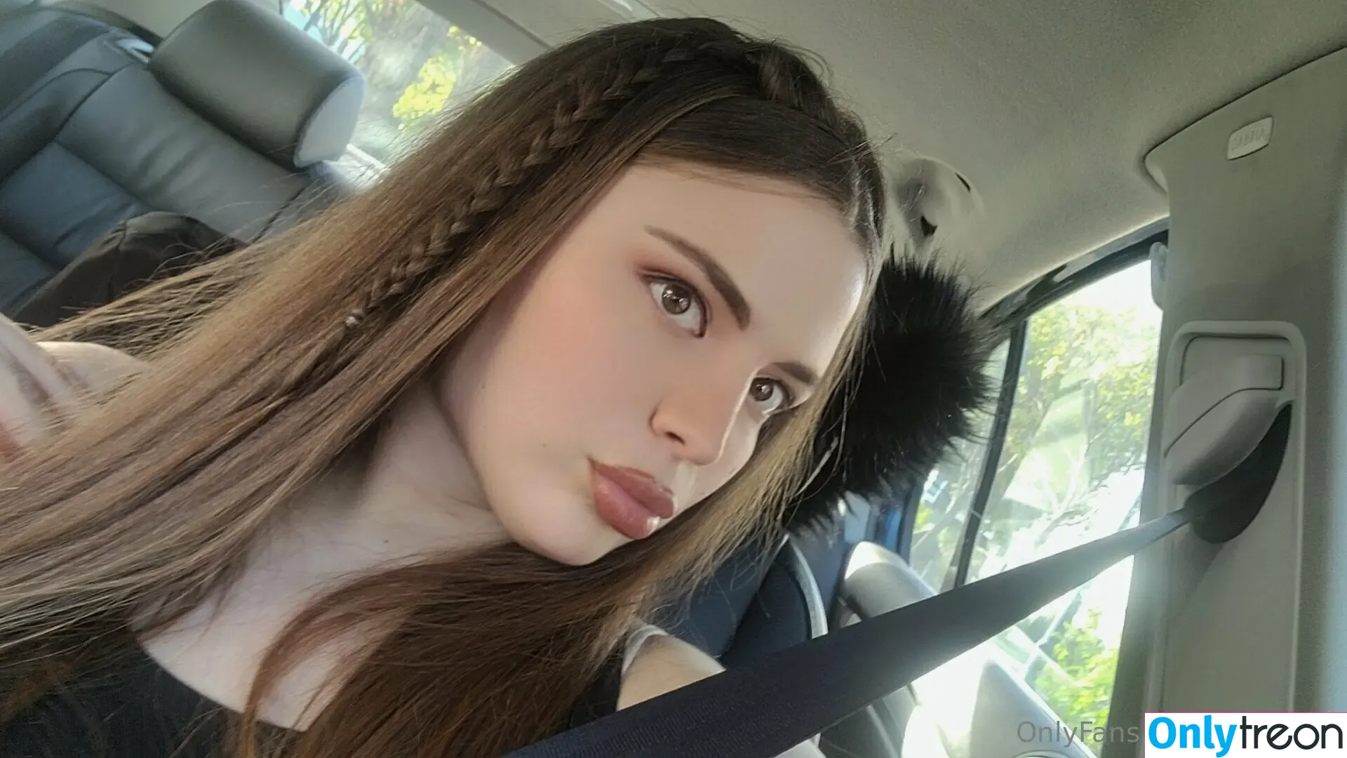amythrill голая photo #0115 (dvlwearsdsgnr)