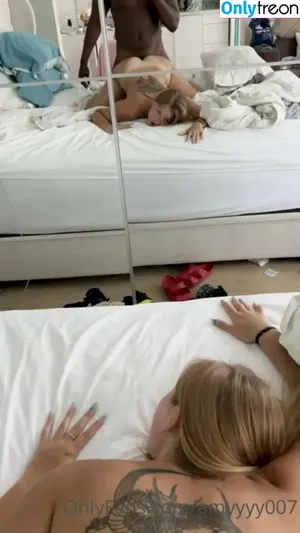 Amyyyy007 / amyyyy07_ фото голая #0062