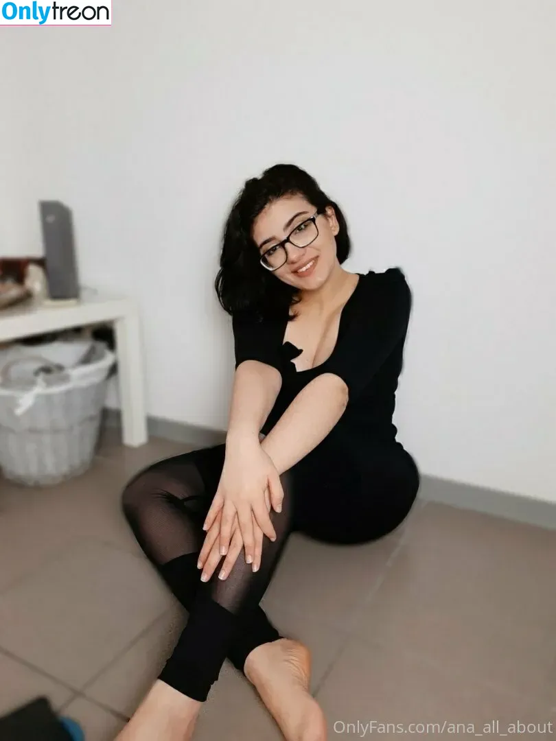 Ana Allabout голая photo #0058 (AnaAllabout / ana_all_about)