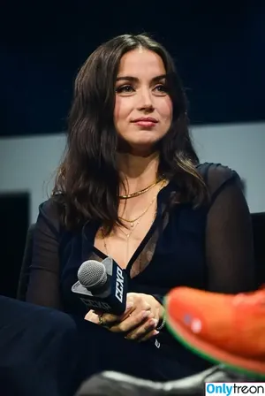 Ana De Armas / ana_d_armas / anadearmas фото голая #0044