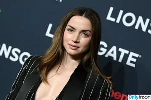 Ana De Armas / ana_d_armas / anadearmas nude photo #0300