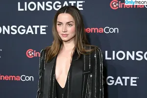 Ana De Armas / ana_d_armas / anadearmas nude photo #0303