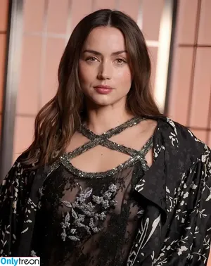 Ana De Armas / ana_d_armas / anadearmas фото голая #0390