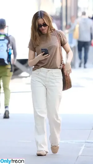Ana De Armas / ana_d_armas / anadearmas фото голая #0426