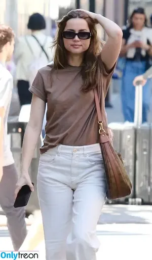 Ana De Armas / ana_d_armas / anadearmas фото голая #0436