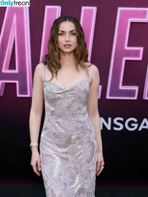 Ana De Armas / ana_d_armas / anadearmas nude photo #0665