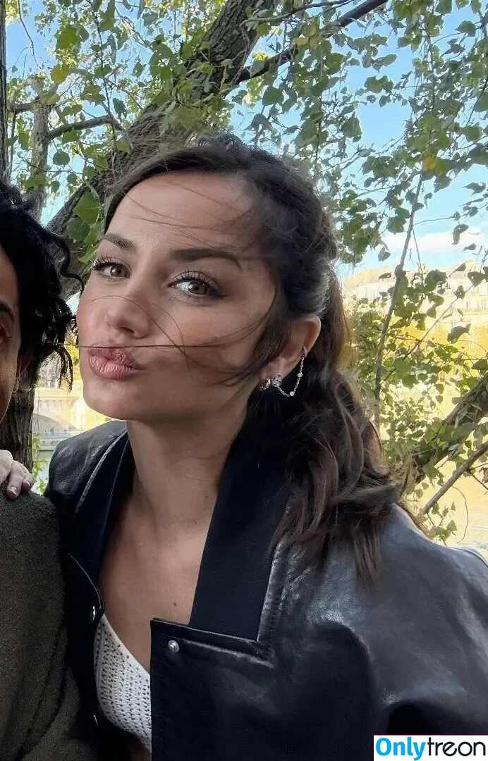 Ana De Armas голая photo #0909 (ana_d_armas / anadearmas)