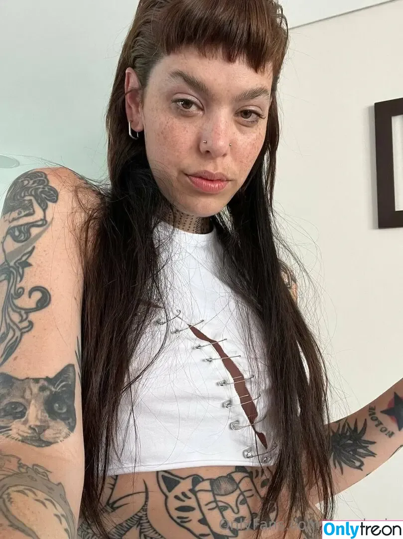 ana.devin nude photo #0065 (ana.devin)