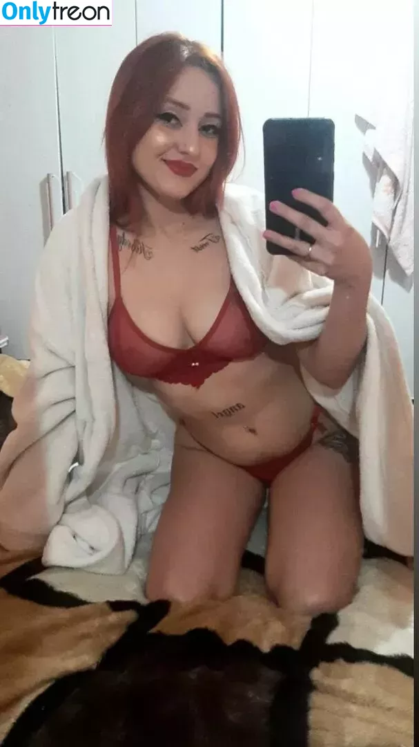 Ana Julia Kopcinski голая photo #0002 (Ana Julia Kopcinski)