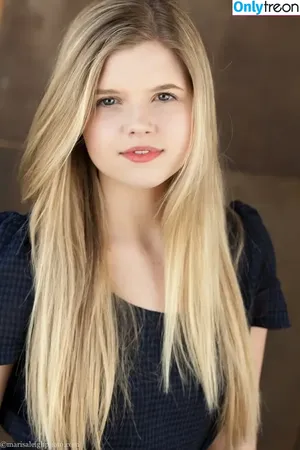 Ana Mulvoy Ten / anamulvoyten nude photo #0024