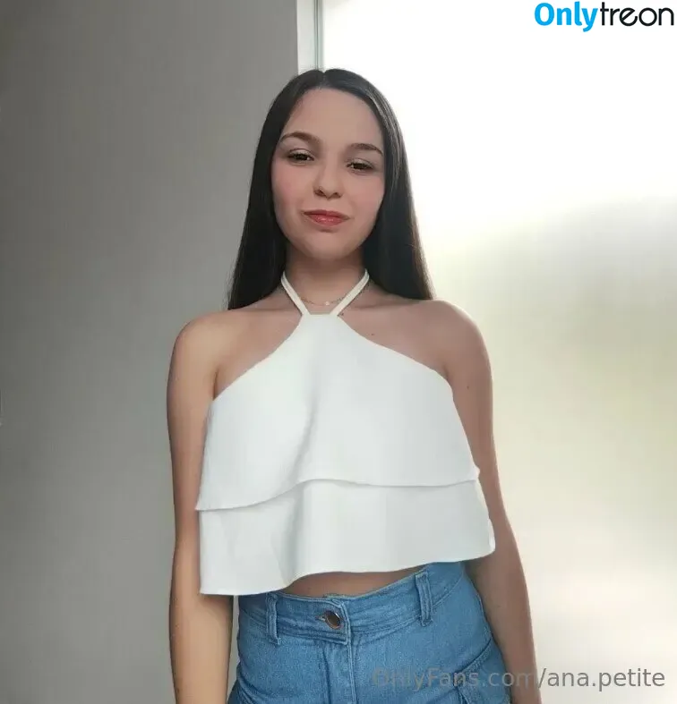 ana.petite голая photo #0035 (annapetite)