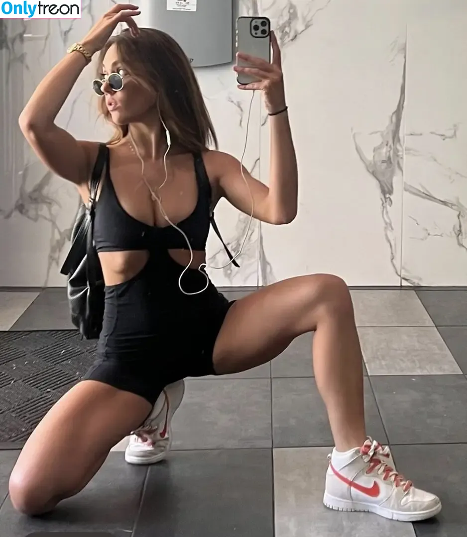 Ana Sofia Fehn nude photo #0003 (anasofiafehn)