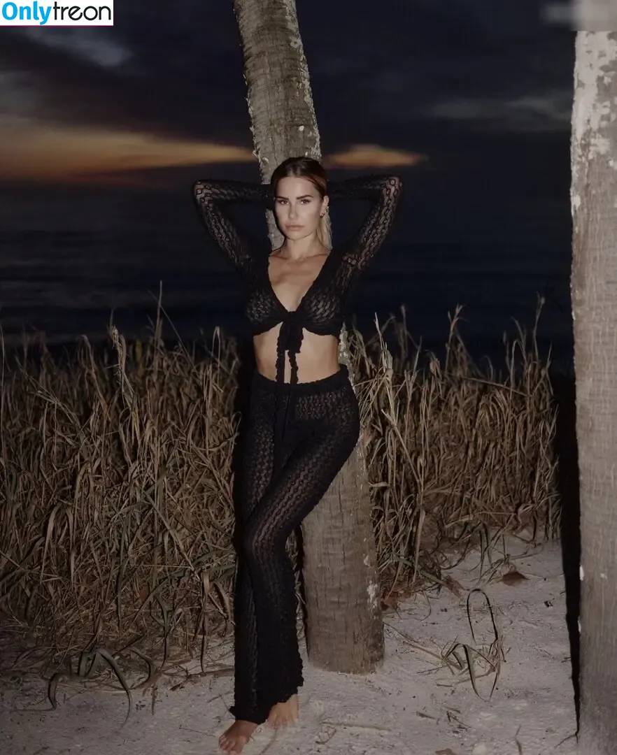 Anahita Rehbein голая photo #0005 (anahitarehbein)