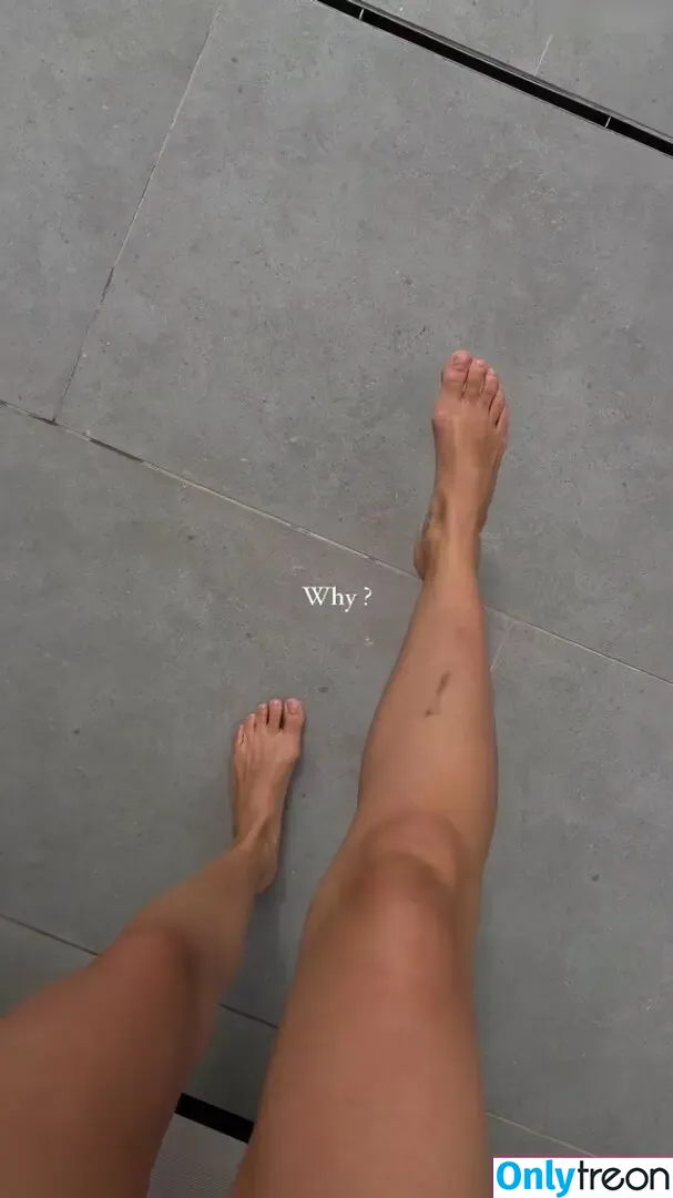 Anahita Rehbein nude photo #0070 (anahitarehbein)