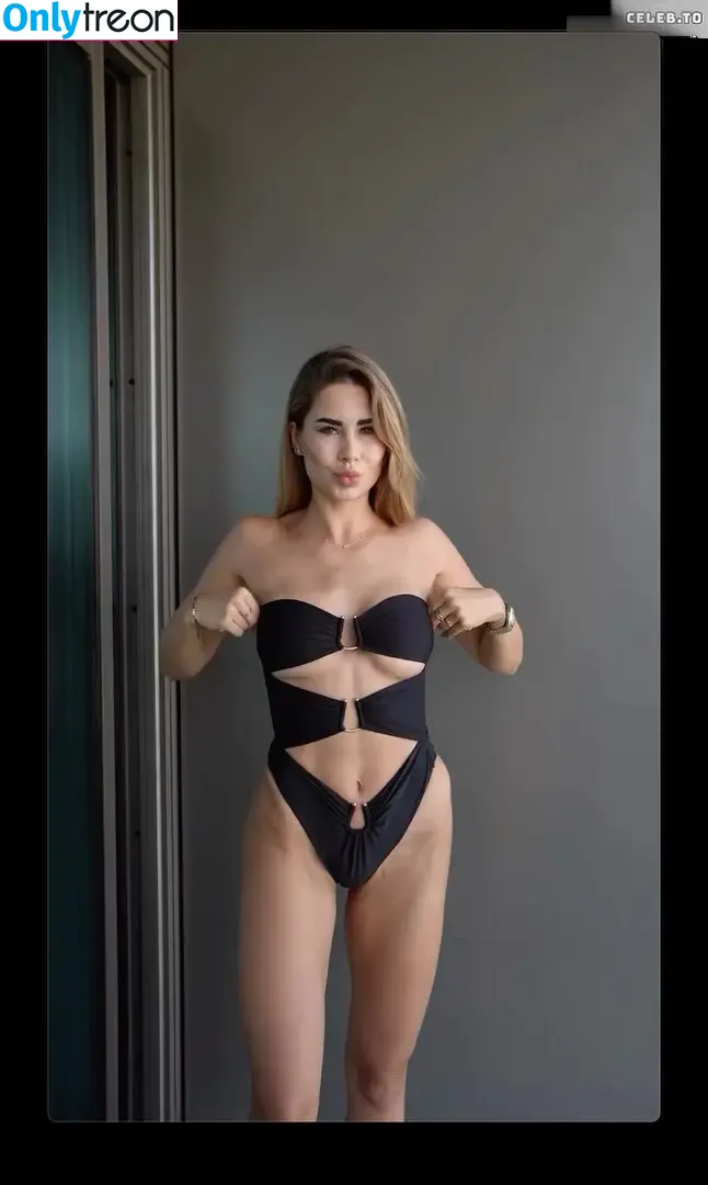 Anahita Rehbein nude photo #0109 (anahitarehbein)