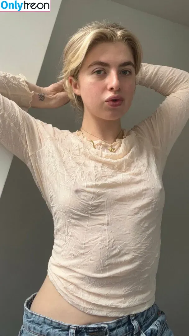 Anais Gallagher nude photo #0031 (gallagher_anais)