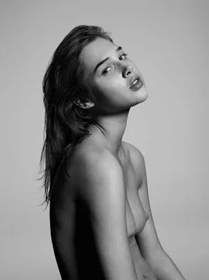 Anais Pouliot / anais_pouliot фото голая #0038