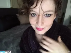 anamolly / ana_molly3 nude photo #0001