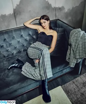 Ananya Pandey / ananyapanday nude photo #0025