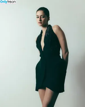 Ananya Pandey / ananyapanday nude photo #0033