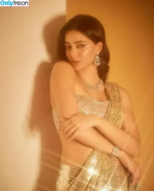 Ananya Pandey / ananyapanday фото голая #0083