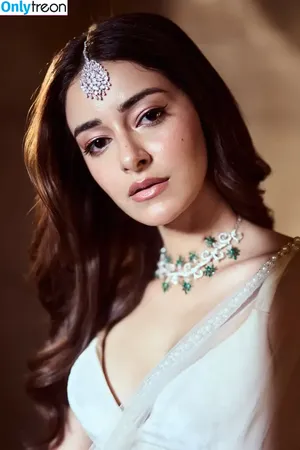 Ananya Pandey / ananyapanday фото голая #0139