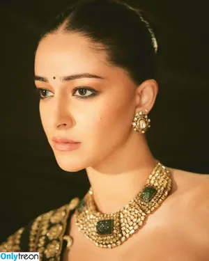 Ananya Pandey / ananyapanday фото голая #0149