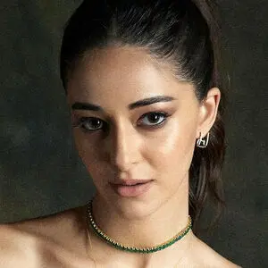 Ananya Pandey page