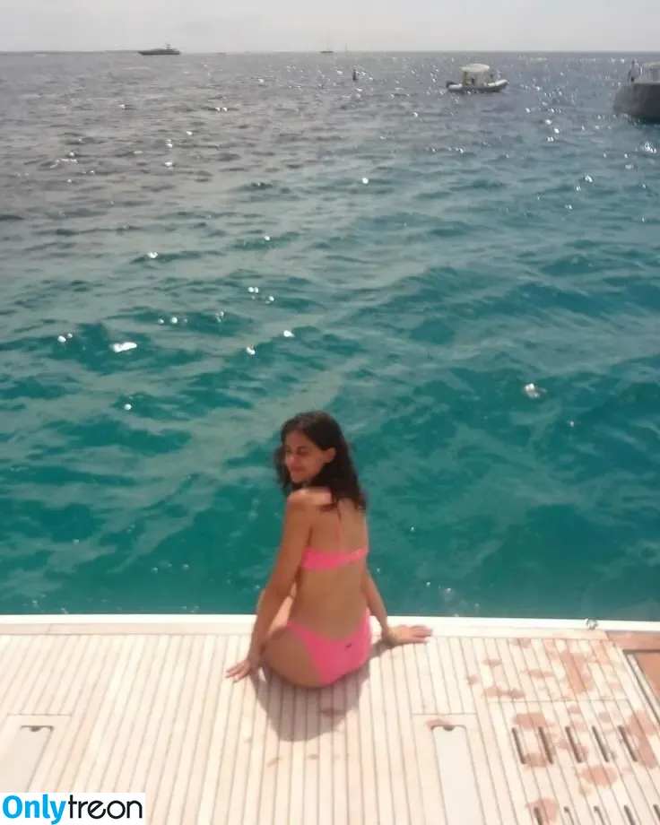 Ananya Pandey nude photo #0008 (ananyapanday)