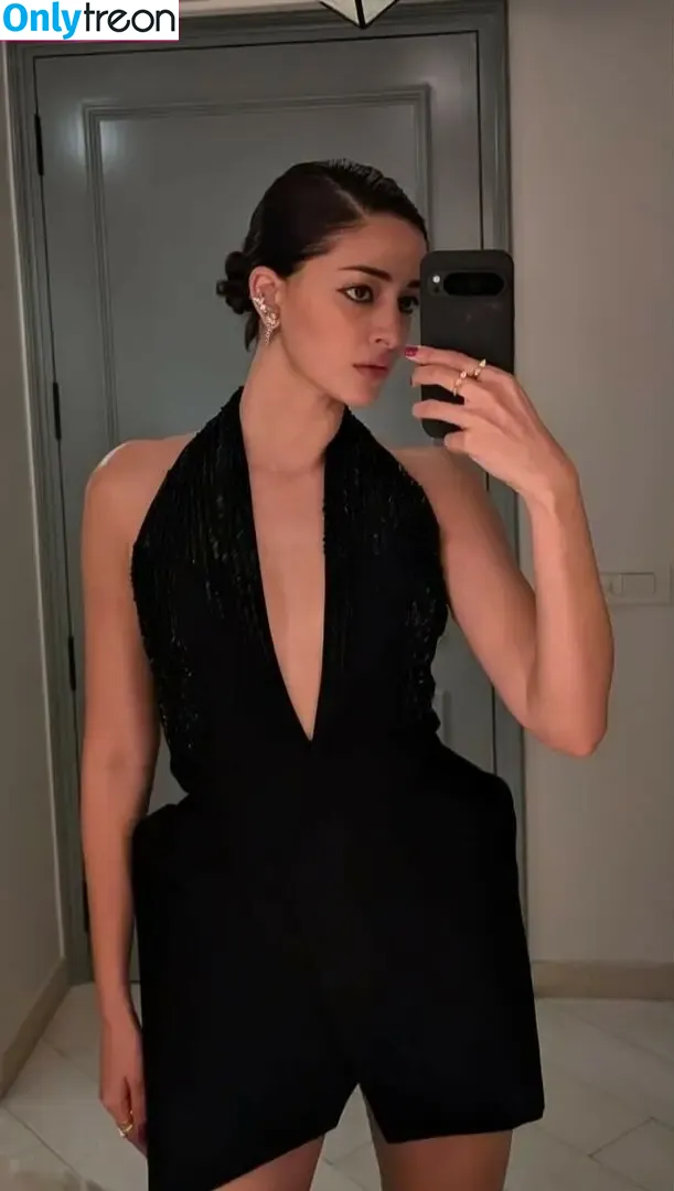 Ananya Pandey nude photo #0036 (ananyapanday)