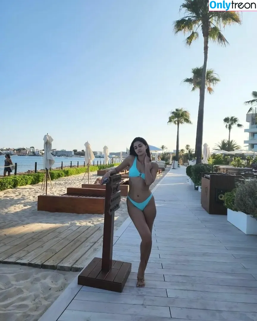 Ananya Pandey nude photo #0124 (ananyapanday)