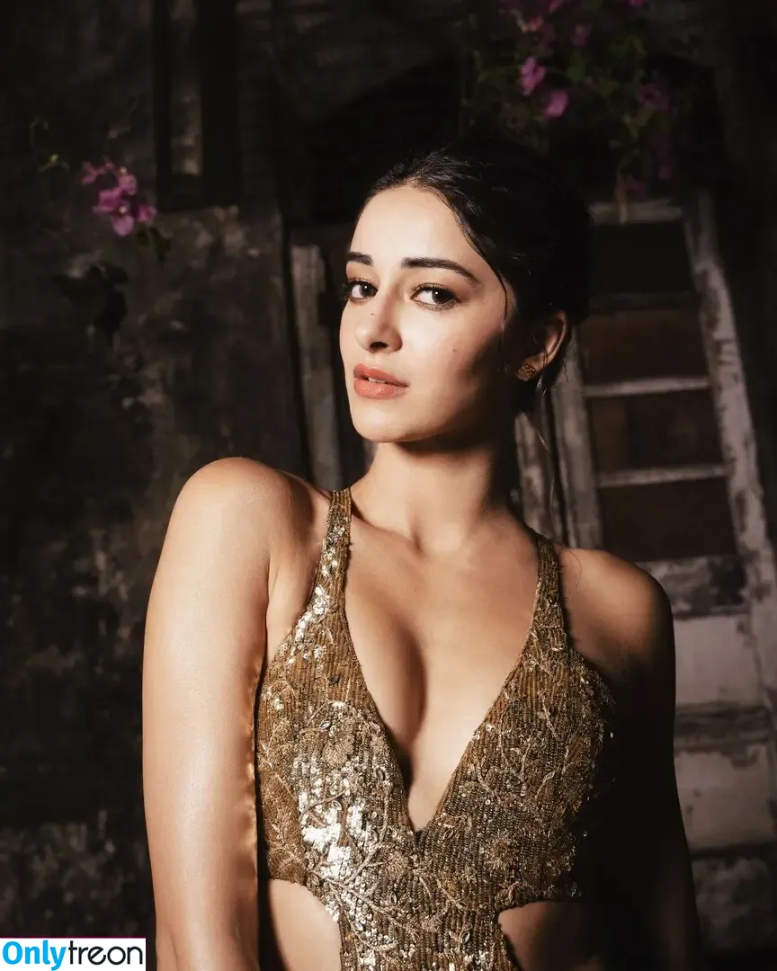 Ananya Pandey nude photo #0130 (ananyapanday)