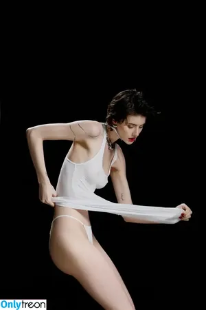 Anastasia Jovanovic / anaxjovana nude photo #0130