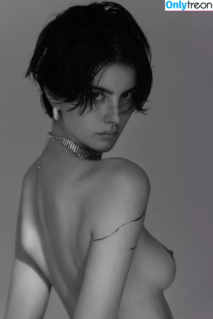 Anastasia Jovanovic nude photo #0055 (anaxjovana)