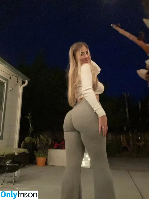 anastasiabrookes nude photo #0020 (anastasia.brookess)