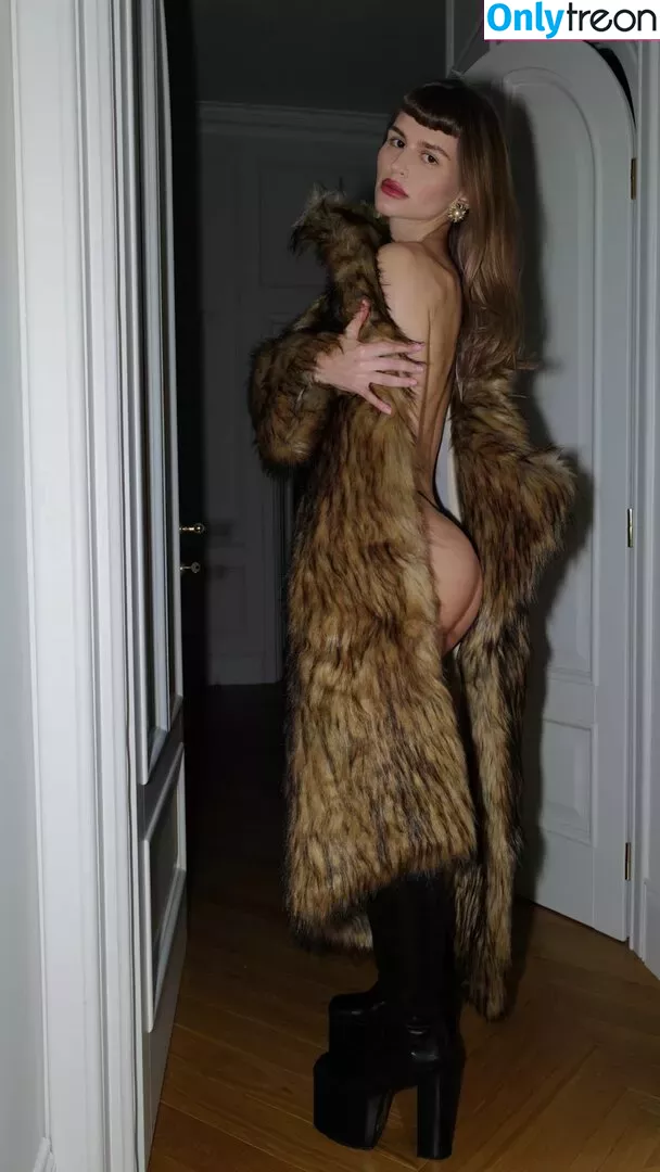 Anastasiia Mironova nude photo #0404 (mironovanastasiia)
