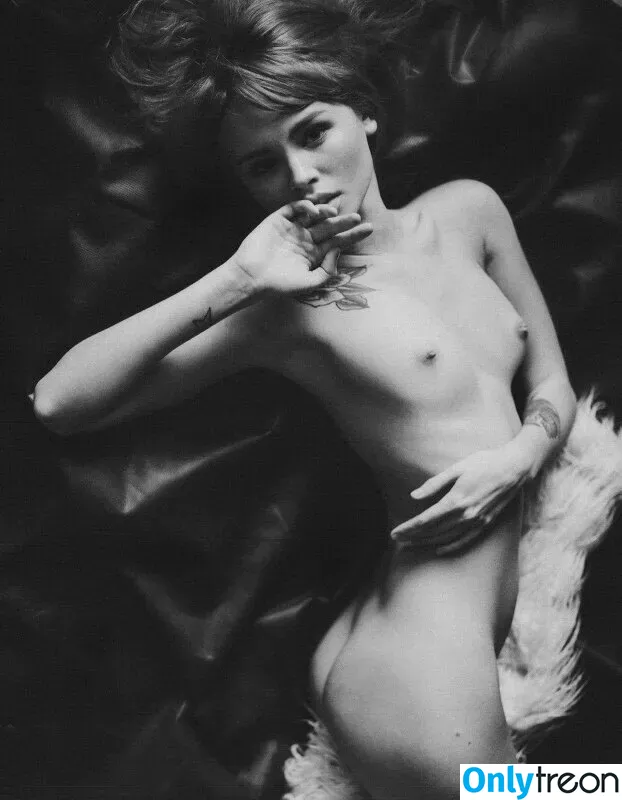 Anastasiya Scheglova nude photo #0217 (anastasiyascheglova / brikoly.ru)