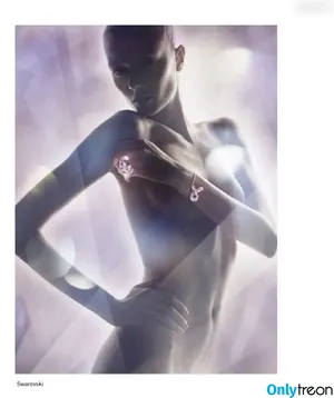  nude photo #0001