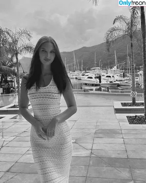 Anca Bellu / 951132196 / ancabellu nude photo #0023