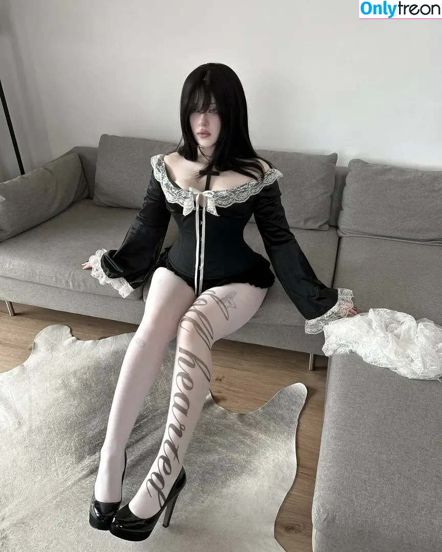 andasrose nude photo #0120 (andasrose)