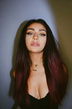 Andrea Russett / andrearussett фото голая #0004