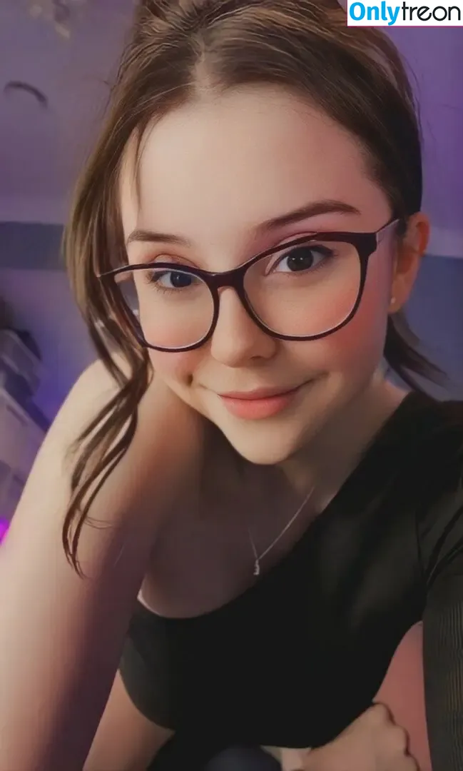 AndreaMaauad голая photo #0004 (andrea_maenad2 / deiamauad)