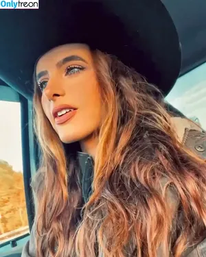 Andreaming / Andrea Hurd - cowgirl / theandreahurd nude photo #0001