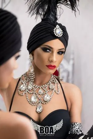 AndreeaNicoletaDinu фото голая #0007